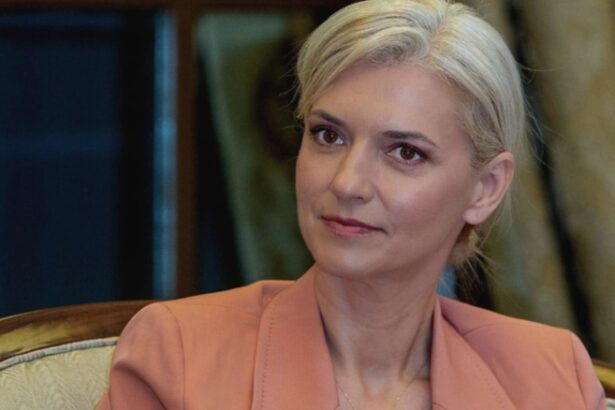 alina gorghiu vine cu explicatii despre cele 5 pachete ale masurilor de austeritate dupa ce mosteanu de la usr a dezvaluit planul lui bolojan 68af559513885