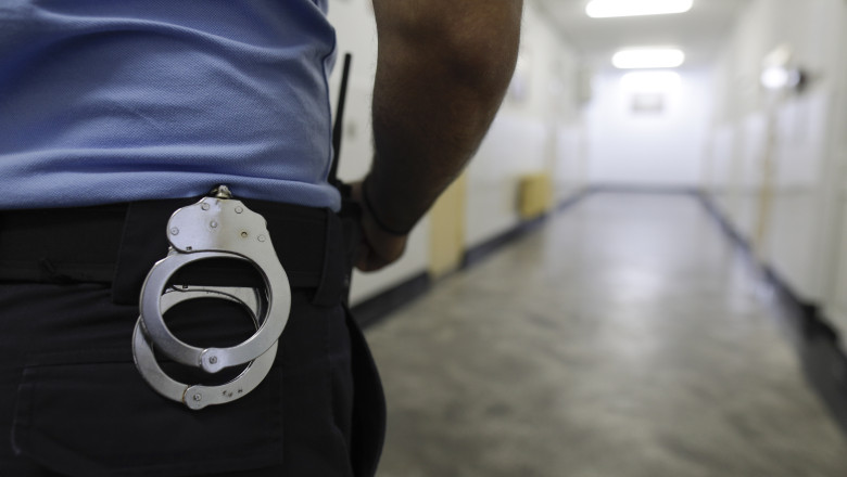 barbat retinut dupa ce si a sechestrat partenera si a incercat sa o violeze politia sustine ca femeia a refuzat ordinul de protectie 688f5e47a80e4