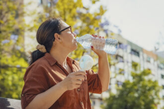 canicula pune sanatatea diabeticilor in pericol ce recomanda medicii pentru evitarea complicatiilor pe timp de vara 68958349f22a3