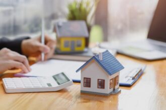 creditele pentru casa la cel mai inalt nivel din ultimii cinci ani romanii s au indatorat cu 6 miliarde de euro in prima jumatate a anului 68aeb1ecf0c0b