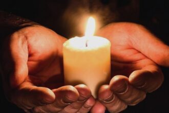 doliu in politica un fost consilier pnl s a sinucis pe mormantul parintilor 68a762e95b5b4