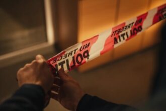 incident grav in sectorul 4 din bucuresti un barbat a fost amenintat cu un pistol iar un altul atacat cu un cutit 68a373ba2d253