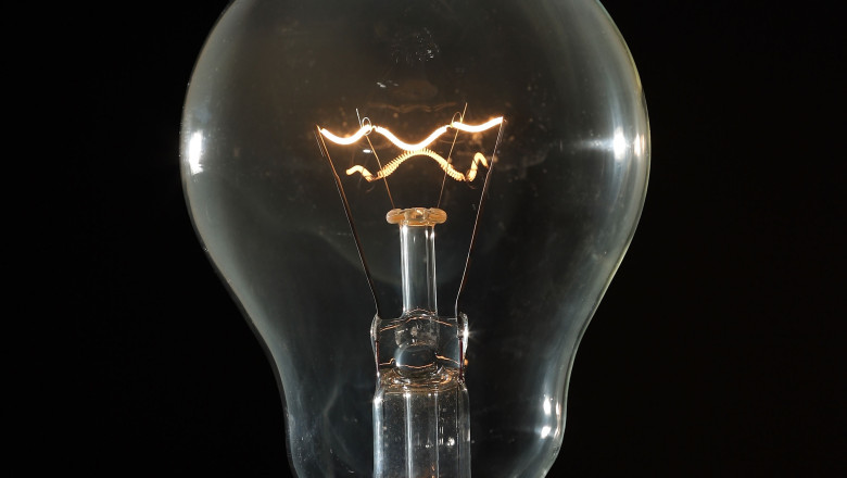 iranul intrerupe furnizarea de electricitate in teheran 689347cfe84f4