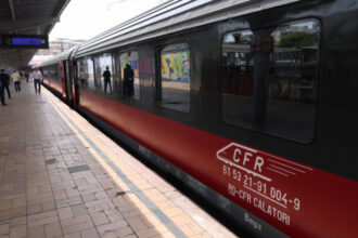 mai putin zgomot de tren in doua zone din bucuresti cfr monteaza panouri antifonice intr un proiect de aproape 11 milioane de lei 6894aa5d1c096