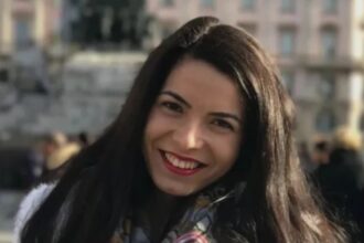 meseria surprinzatoare pe care a ales o nepoata lui nicolae ceausescu alexandra a decis sa se tina departe de ochii lumii 68a84ef4ea0d6