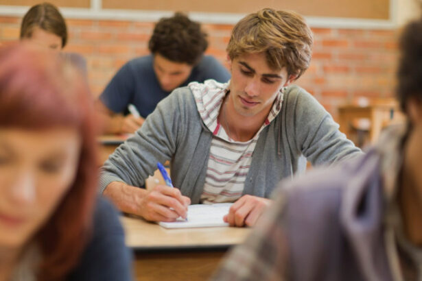 ministrul educatiei universitatile trebuie sa si pastreze libertatea de a oferi burse din venituri proprii 68946b7a126c7