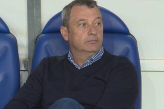 mircea rednic a fost demis de la standard liege dupa doar 5 meciuri in aceeasi zi echipa a anuntat noul antrenor 68b0aec041a2e