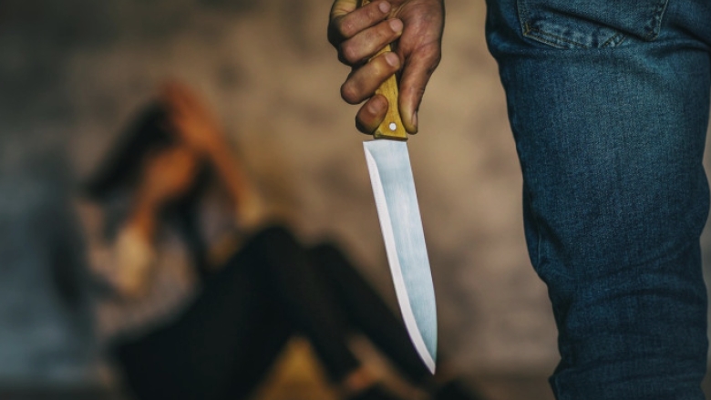 o femeie a fost injunghiata de fostul partener chiar in incinta unui centru maternal din calarasi 68a1e852efd4a