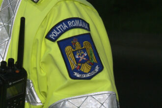 o femeie de 28 de ani a fost arestata preventiv dupa ce a agresat un politist 689c7b9bb3e37