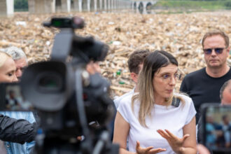 peste 200 de persoane intervin la borca si farcasa dupa inundatii diana buzoianu la neamt e o bomba cu ceas 688cca44d23be