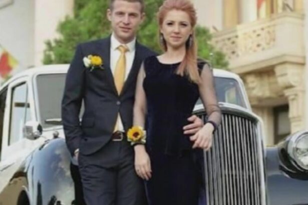 secretara care ia salariu mai mare decat primarul este platita cu 120 de euro pe minut sa participe la sedinta 68b3e492b4870