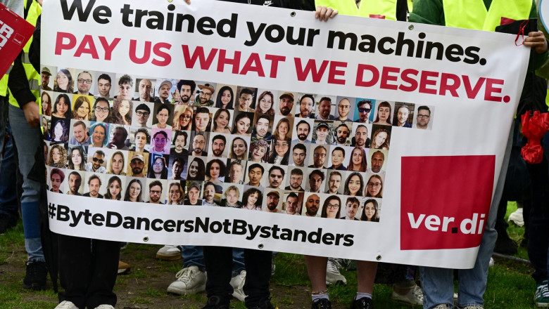 tiktok concediaza echipa de moderare din germania si o inlocuieste cu ai angajatii intra in greva 6898a52eed774