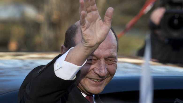 traian basescu primeste din nou locuinta de la stat fostul presedinte a cerut inapoi privilegiile 6894b8ac6e053