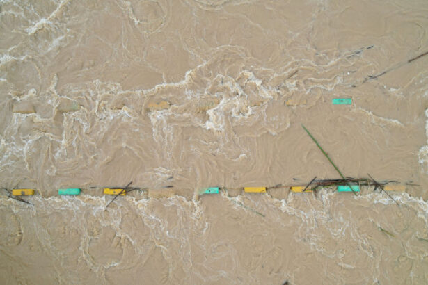 video inundatii puternice in sudul chinei din cauza ploilor torentiale zeci de mii de persoane au fost evacuate 6893a5147081a