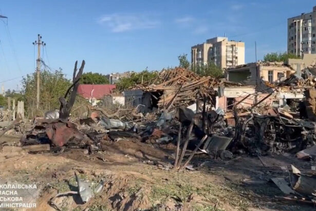 videofoto rusia a atacat cu rachete orasul mikolaiv din sudul ucrainei sapte persoane au fost ranite 688f49b429ebc