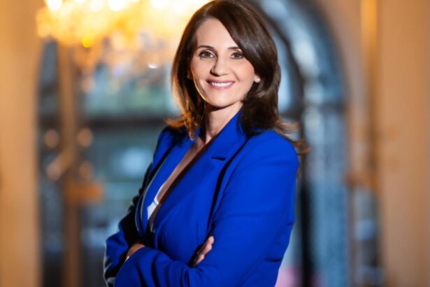 anca alexandrescu critici dure la adresa lui nicusor dan este dezorientat si nu si cunoaste atributiile palaria e mult prea mare pentru el 68dba7d9a404d