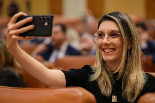 aur continua lupta impotriva guvernului saraciei motiunea simpla impotriva ministrului mediului se dezbate in plenul camerei 68d0f160915d4