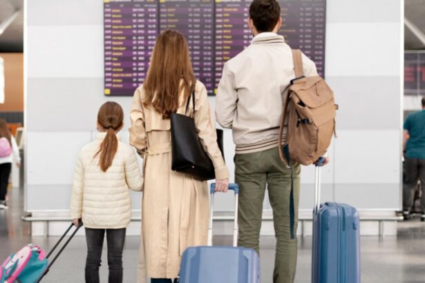 cea mai mare companie aerian low cost folosita zilnic de mii de romani schimba radical regulile de imbarcare 68d6e4885b6b8