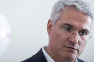 cine este dragos pislaru omul lui ciolos la ministerul fondurilor europene si cum foloseste vedetele internetului pentru imagine 68bffdef81686