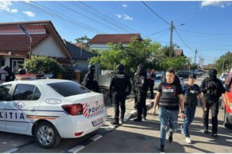 conflict sangeros in localitatea tandarei un barbat si a injunghiat mortal propriul frate pentru o palma de pamant 68cd7ecdb44b6