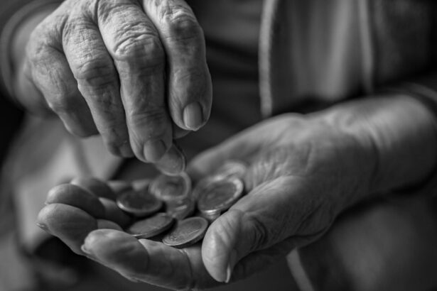 cum vor fi calculate pensiile pentru angajatii care au lucrat in ture de 12 sau chiar 24 de ore surprize pentru pensionari 68d7fa7677df4