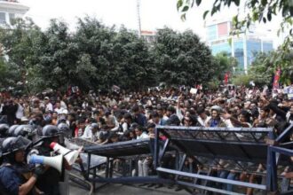 dezastru in nepal 19 morti si peste 100 de raniti la protestele impotriva interzicerii retelelor sociale 68bf102076105