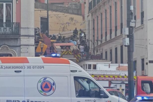 funicularul din lisabona a deraiat autoritatile anunta cel putin 15 morti si 18 raniti video 68b8a1b17bc49