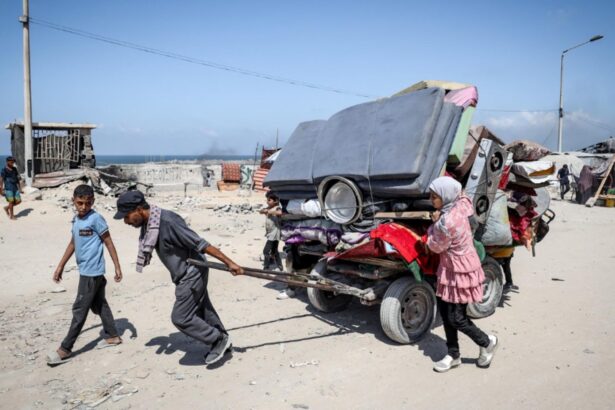 israelul anunta o ofensiva devastatoare populatia din gaza este somata sa paraseasca imediat zona 68cd4dafcc4b3