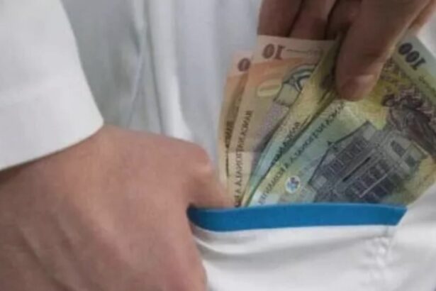 medic din timis retinut de procurori ar fi luat mita de la 32 de pacienti timp de peste un an 68b880ae10d87