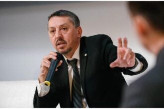 ministrul educatiei la intrunirea uniunii studentilor din romania cautam fonduri europene pentru burse 68cc06a7b6454