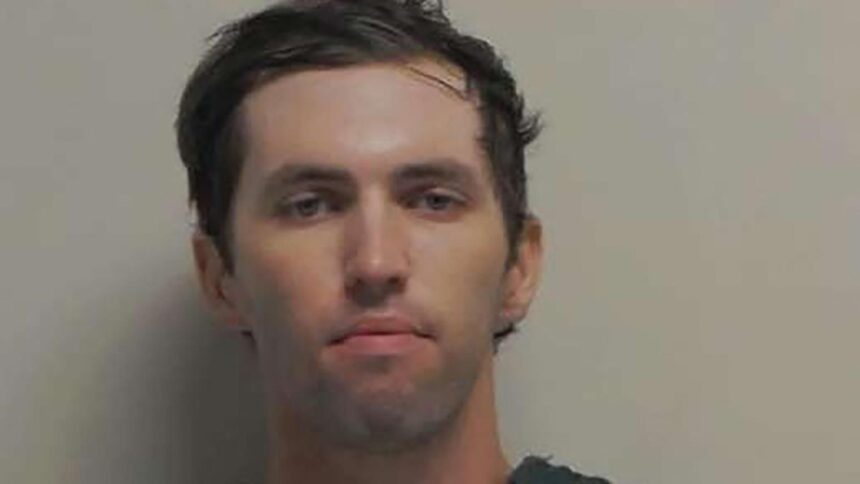 noi informatii despre tyler robinson tanarul de 22 de ani care l a ucis pe charlie kirk 68c56474bd815