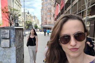 oana toiu de la ridicol la macabru a sters postarea in care condamna asasinarea lui charlie kirk apoi a repostat o totul in timp ce donald trump ii aduce un ultim omagiu activistului 68d056cb3f74b