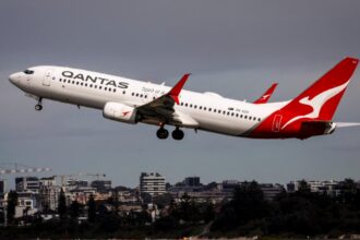 panica la bordul unei curse qantas dupa suspiciuni de incendiu in cala avionul a aterizat de urgenta 68d6346f56d3a