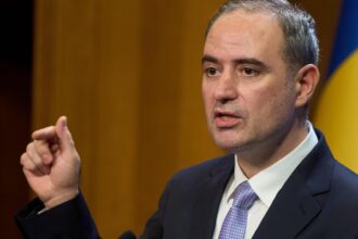 plata pensiilor si salariilor pe muchie de cutit ce a spus ministrul finantelor despre modul in care banii se impart la rectificare 68d95050346c2