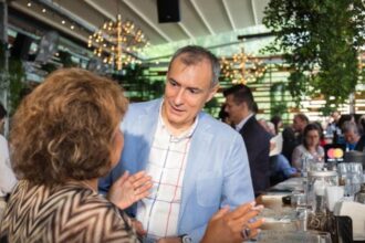 seful statului paralel florian coldea petrece la botezul partenerului de afaceri bogdan maruntis video 68c4448f95049