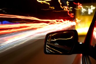 soferii incepatori ar putea avea restrictii la masinile puternice un nou proiect de lege le taie accesul la ispite 68cd2a9ac36df