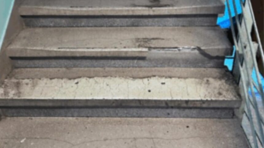 un barbat a murit la spitalul judetean resita dupa ce o treapta s ar fi rupt sub el ancheta uriasa 68c7ecbc1ca2f