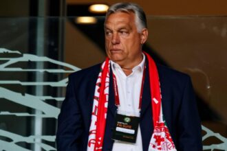 viktor orban se ia la tranta virtuala cu guvernul unei tari europene replici taioase pe retelele de socializare 68cd0403df7be