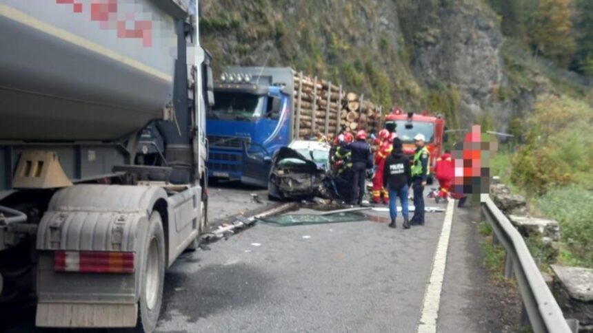 accident grav pe dn 15 in mures o persoana transportata cu elicopterul smurd la spital dupa impactul dintre un autoturism si un tir 68e7f3b785ff6