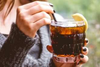 adevarul din spatele sucurilor fara zahar pot distruge ficatul mai repede decat cele obisnuite 68e66db26dc7a