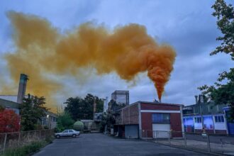 alerta chimica in germania un nor portocaliu de gaz a acoperit doua orase autoritatile le cer locuitorilor sa se adaposteasca in case 68e5f78590128