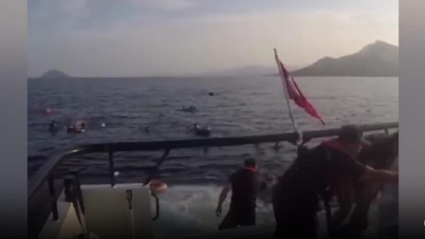 barca cu 35 de migranti rasturnata in largul marii printre victime se numara si o femeie insarcinata 68f60776c8d53