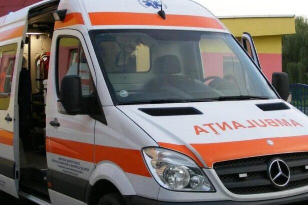 bataie ca n codru in arad un barbat a fost taiat cu un cutter in zona omoplatului iar alti trei tineri au avut nevoie de ingrijiri medicale 68e6193637097