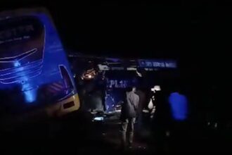 carambol de masini 63 de morti si zeci de raniti doua autobuze s au lovit in plin pe o autostrada din uganda 68f9072e707f2