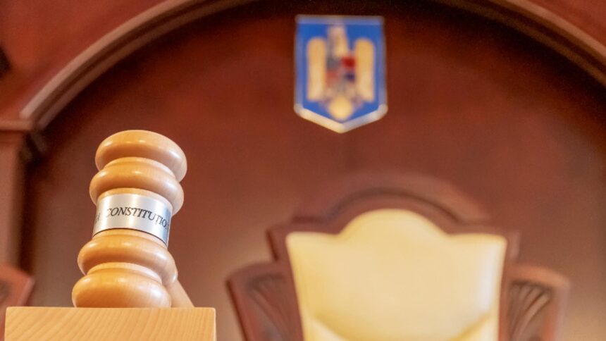 cat castiga judecatorii ccr care decid reforma pensiilor speciale salarii de peste 40 000 de lei brut 68de62d77811f