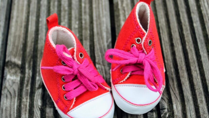 caz socat un nou nascut a fost aruncat de la etajul patru de sora sa in varsta de cinci ani 69022c858d624