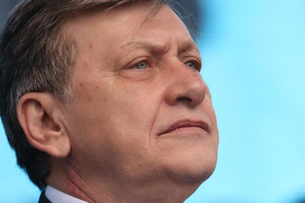 crin antonescu despre vizita oanei toiu in sua mi e greu sa calific in cateva cuvinte situatia in care se afla astazi politica externa a romaniei 69025895118ea