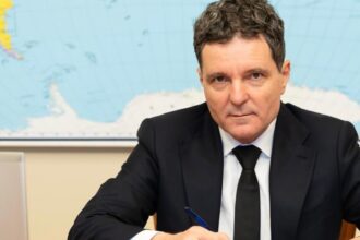 nicusor dan a promulgat singura lege din pachetul asumat de bolojan care a trecut de ccr taieri la sange din personalul anre asf si ancom 68dfba1591bf1