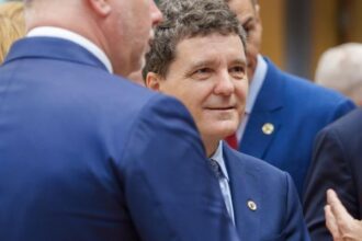 nicusor dan rade cand vorbeste de scandalul din coalitie problema pensiei cat salariul va trebui rezolvata 68fc69da8b227