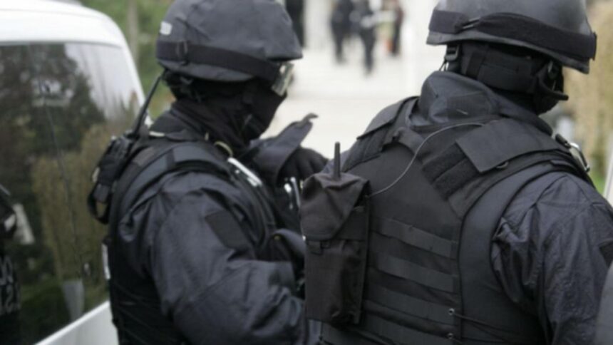 perchezitii de amploare in bucuresti si noua judete din tara intr un mega dosar ce vizeaza falsificarea de documente 68e75811a4cf7